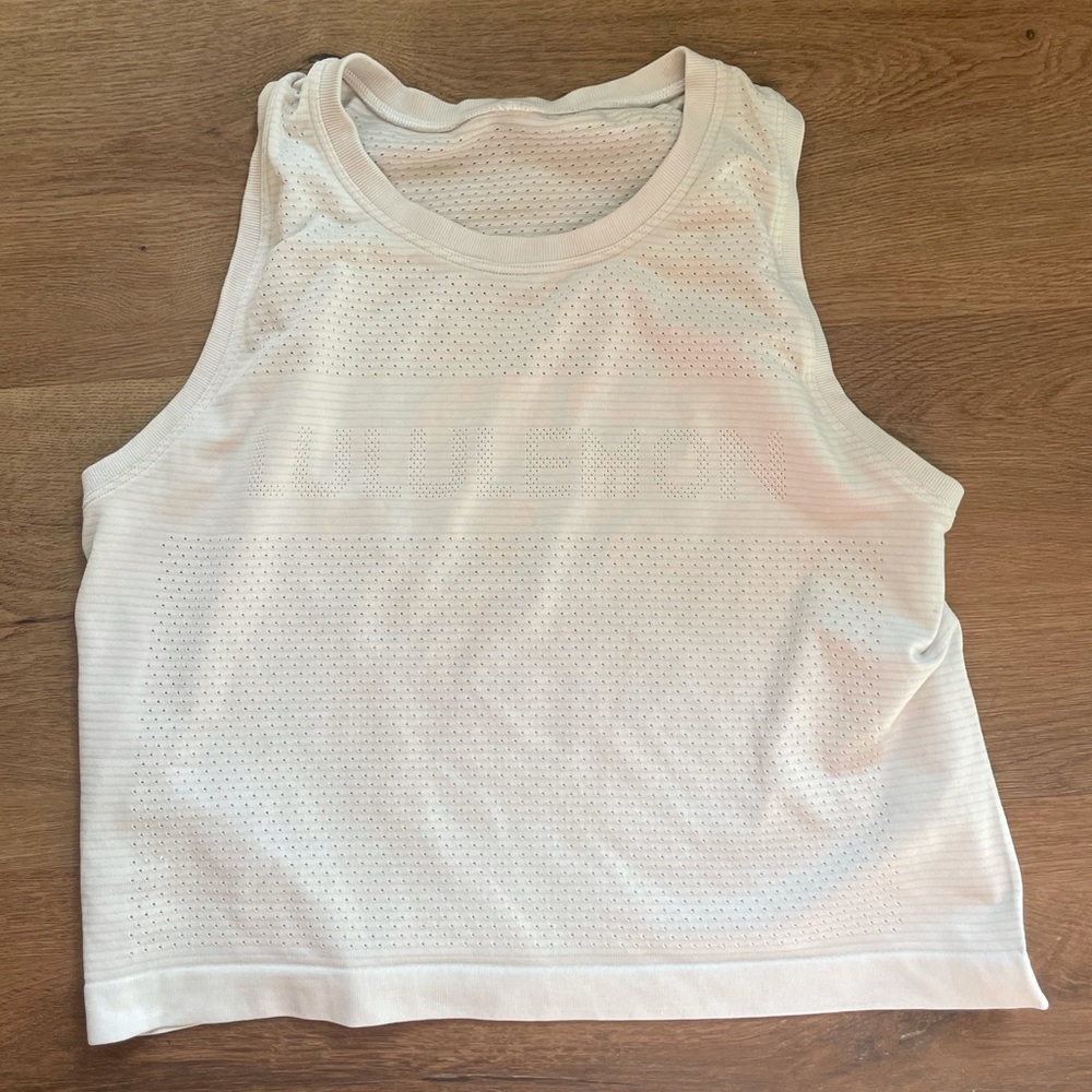 Lululemon Breeze by Muscle Crop Tank